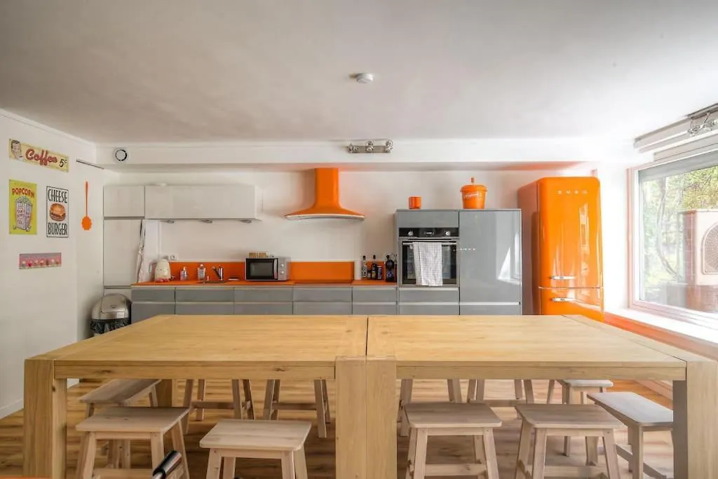 Happy Days, 150M2 De Divertissement, Lyon 7 Apartment