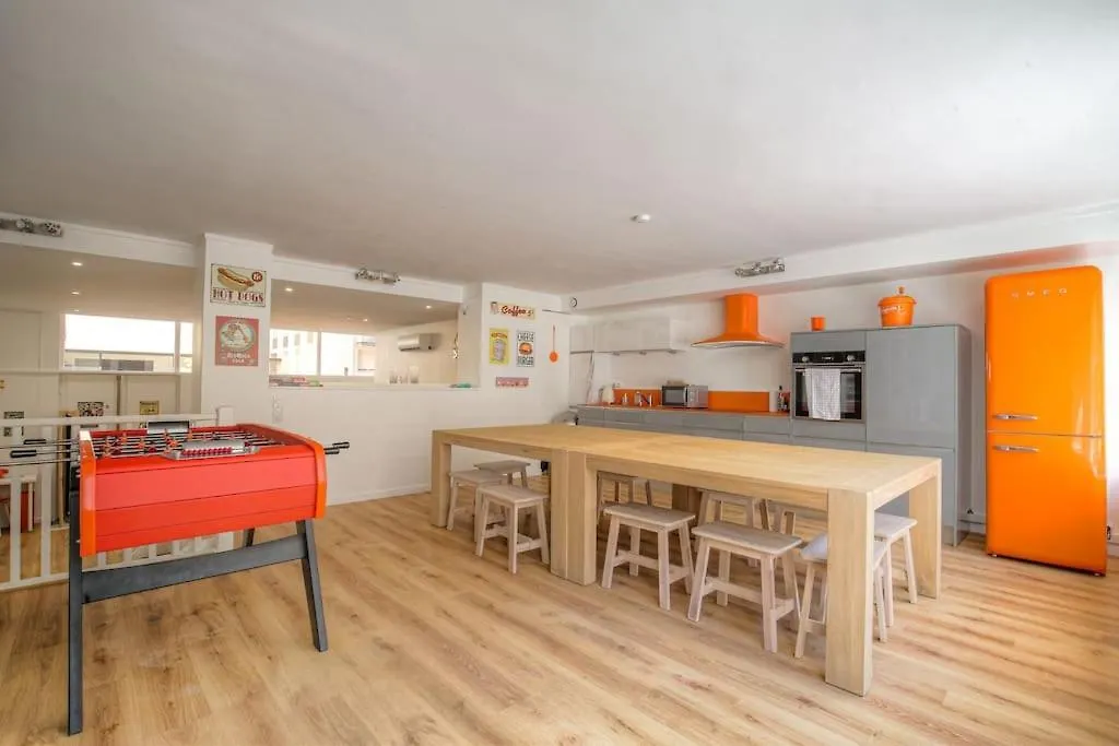 Happy Days, 150M2 De Divertissement, Lyon 7 Apartment